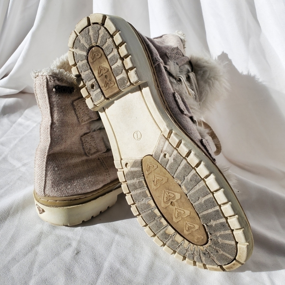 Roxy Cream Faux-Fur Lace-Up Boots - Picture 11 of 11